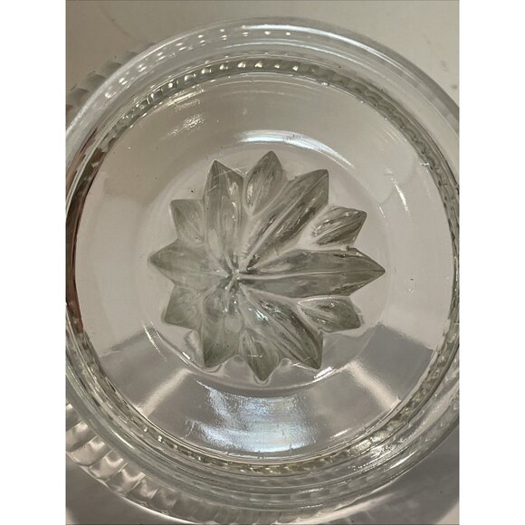 Vintage 1930’s Anchor Hocking Reamer Citrus Juicer with Ribbed Handle and Spout - Picture 8 of 12